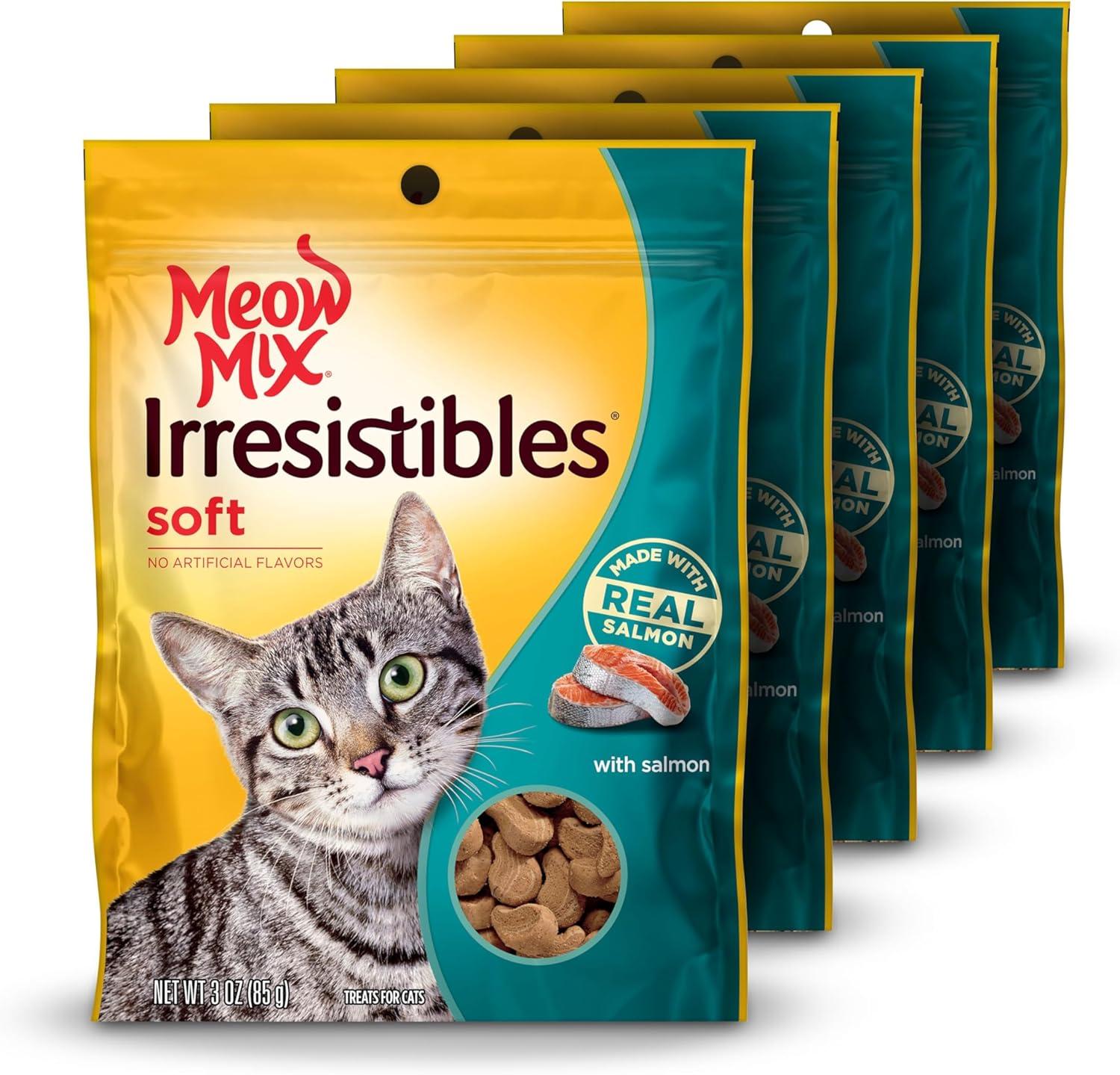 How‌ We Deepened Our Cat Bond with Salmon​ Soft Treats