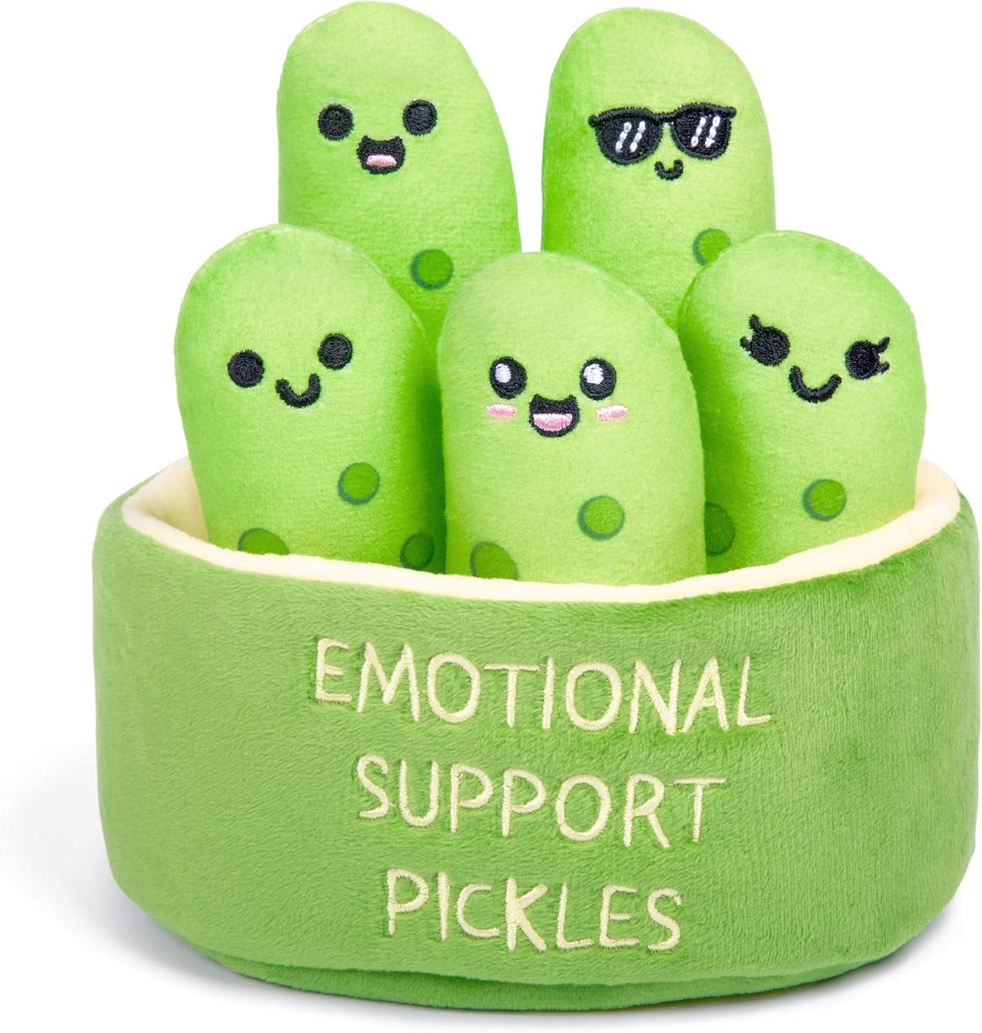 Top Holiday ⁤Gifts: Pet Stockings, Plushies & ⁢Fun Family Games